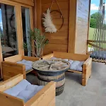 Relax House Aurora *